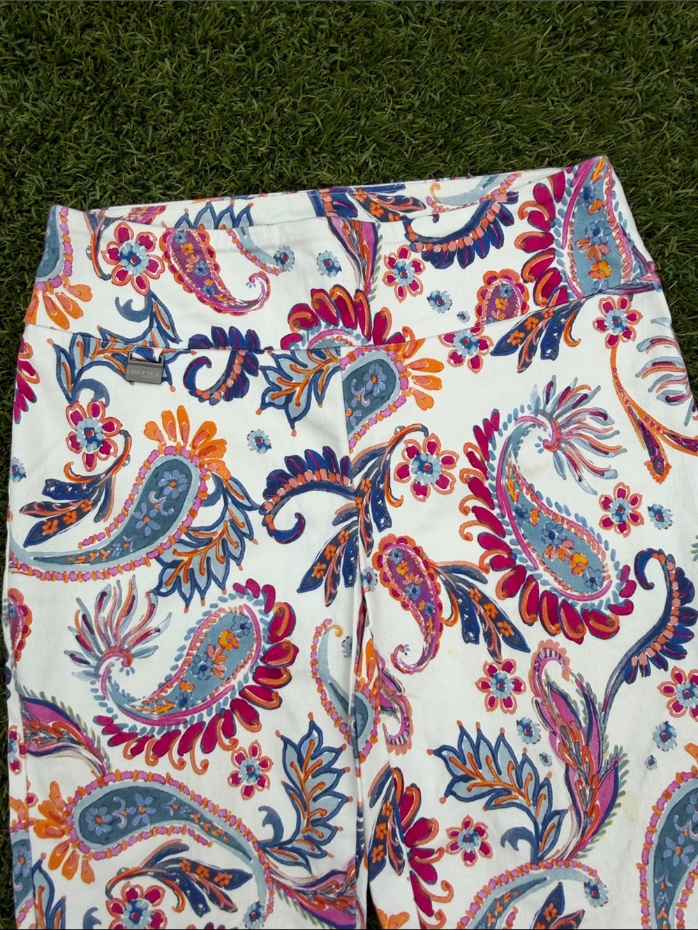 White Paisley Print Leggings - Multicolor - Picture 3 of 8
